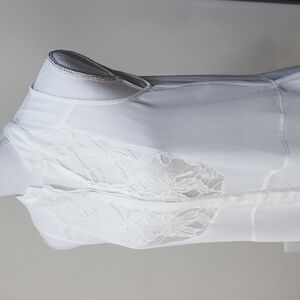 MARGO & SEBASTIAN White Sheer & Lace Sleeveless Peplum Top Blouse